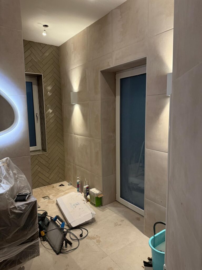 Tegelen badkamer renovatie in Arnhem